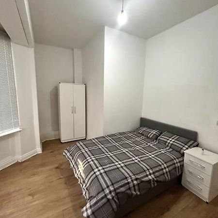 Leicester Spacious Flat With Free Parking 외부 사진